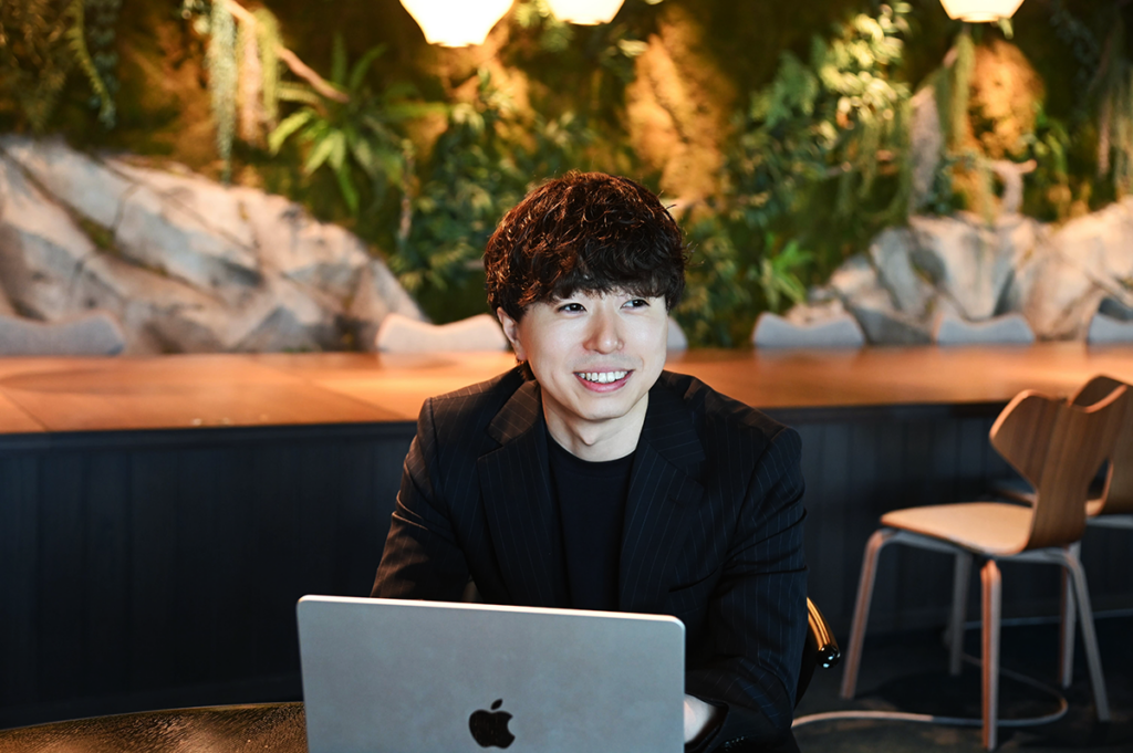 学生時代を振り返るタムラ