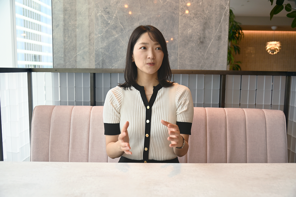 螺旋型のキャリアを描き、ビジネスと技術を越境するBizOps戦略室のメンバー